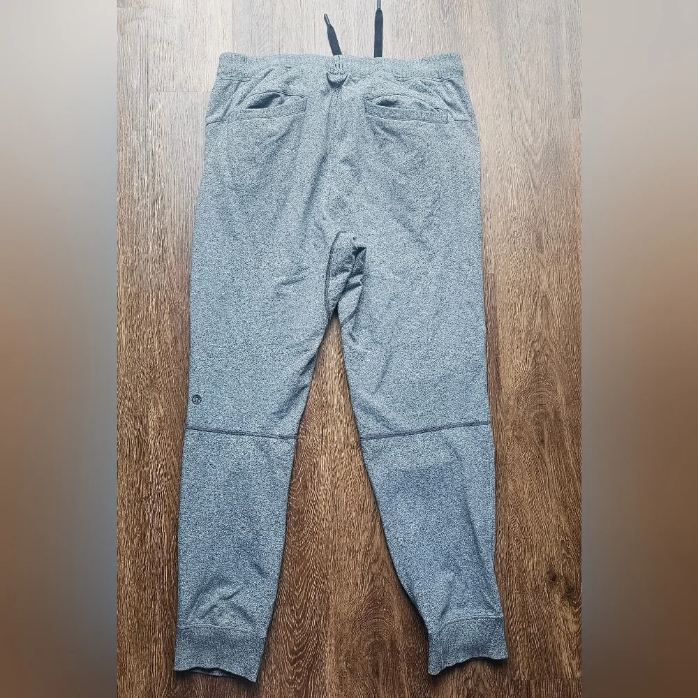 Lululemon Sweatpants Mens Large L Revival Heather Gray Fleece Joggers Lounge - Picture 3 of 8